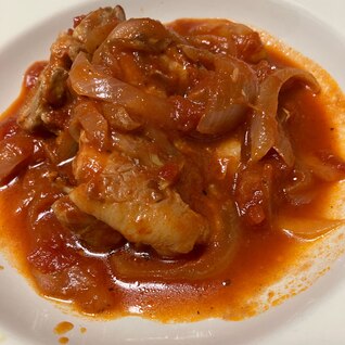 簡単！玉ねぎたっぷり鶏肉のトマト煮込み